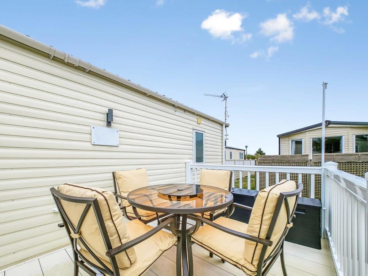 Escape To Paradise At Pevensey Bay Holiday Park 13 Woodland Walk Villa Exterior foto