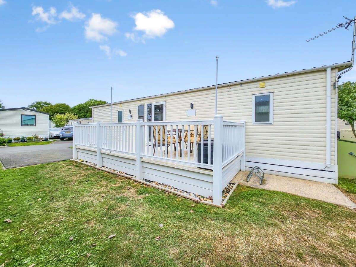 Escape To Paradise At Pevensey Bay Holiday Park 13 Woodland Walk Villa Exterior foto