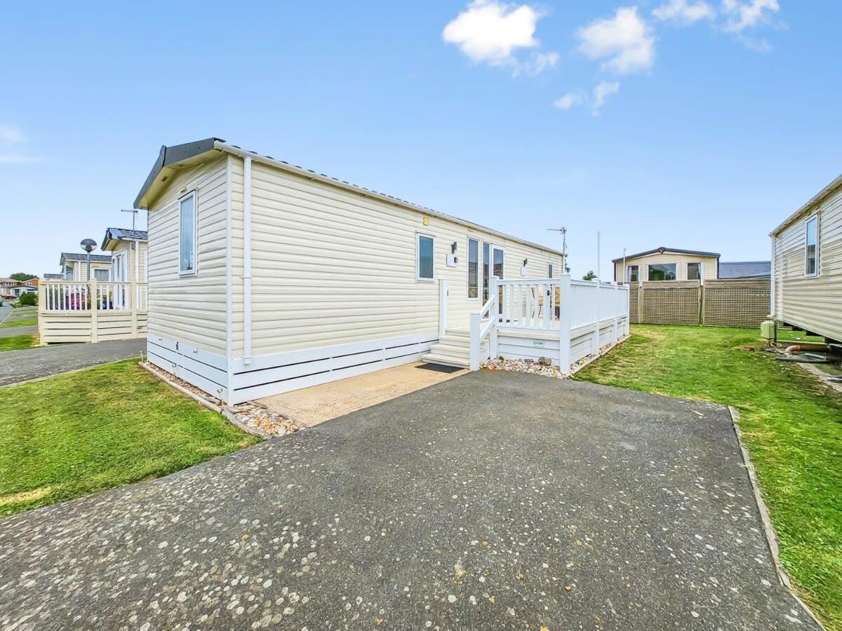 Escape To Paradise At Pevensey Bay Holiday Park 13 Woodland Walk Villa Exterior foto